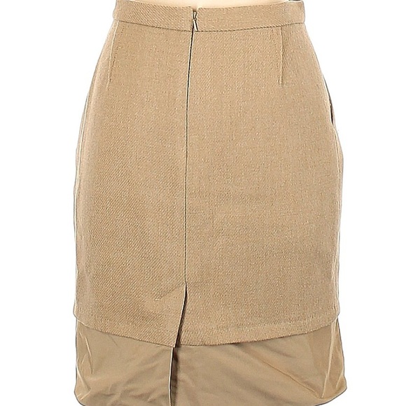 BCBGMAXAZRIA size 0 tan wool pencil skirt in excellent condition - Picture 2 of 8